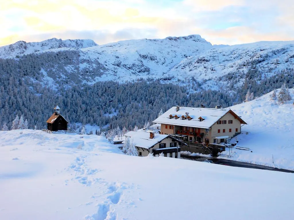 Bed & Breakfast Rifugio Capanna Passo Valles Falcade Italy