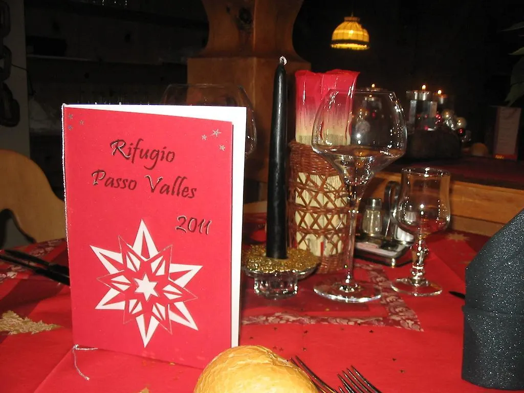 Rifugio Capanna Passo Valles Falcade 0*,